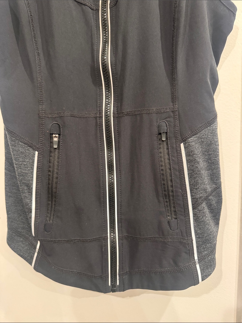 Zella Black & Dark Gray Athletic Zip Vest - Picture 2 of 4